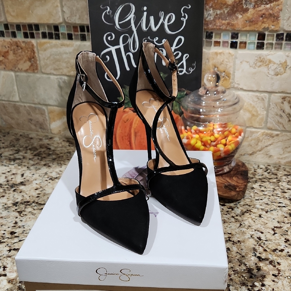 Jessica Simpson Elegant Black Heels